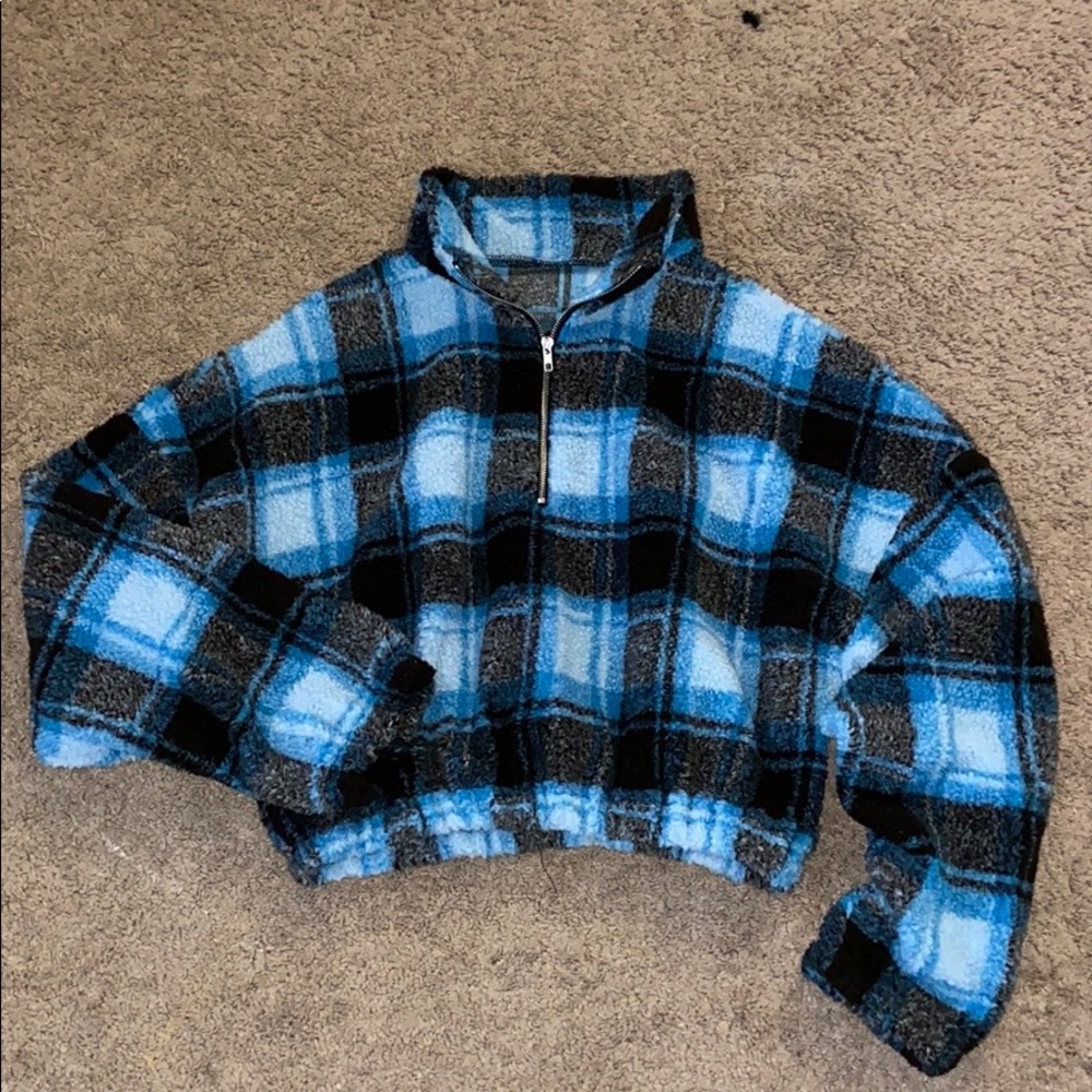 SHEIN Plaid cropped blue/white/black sweater